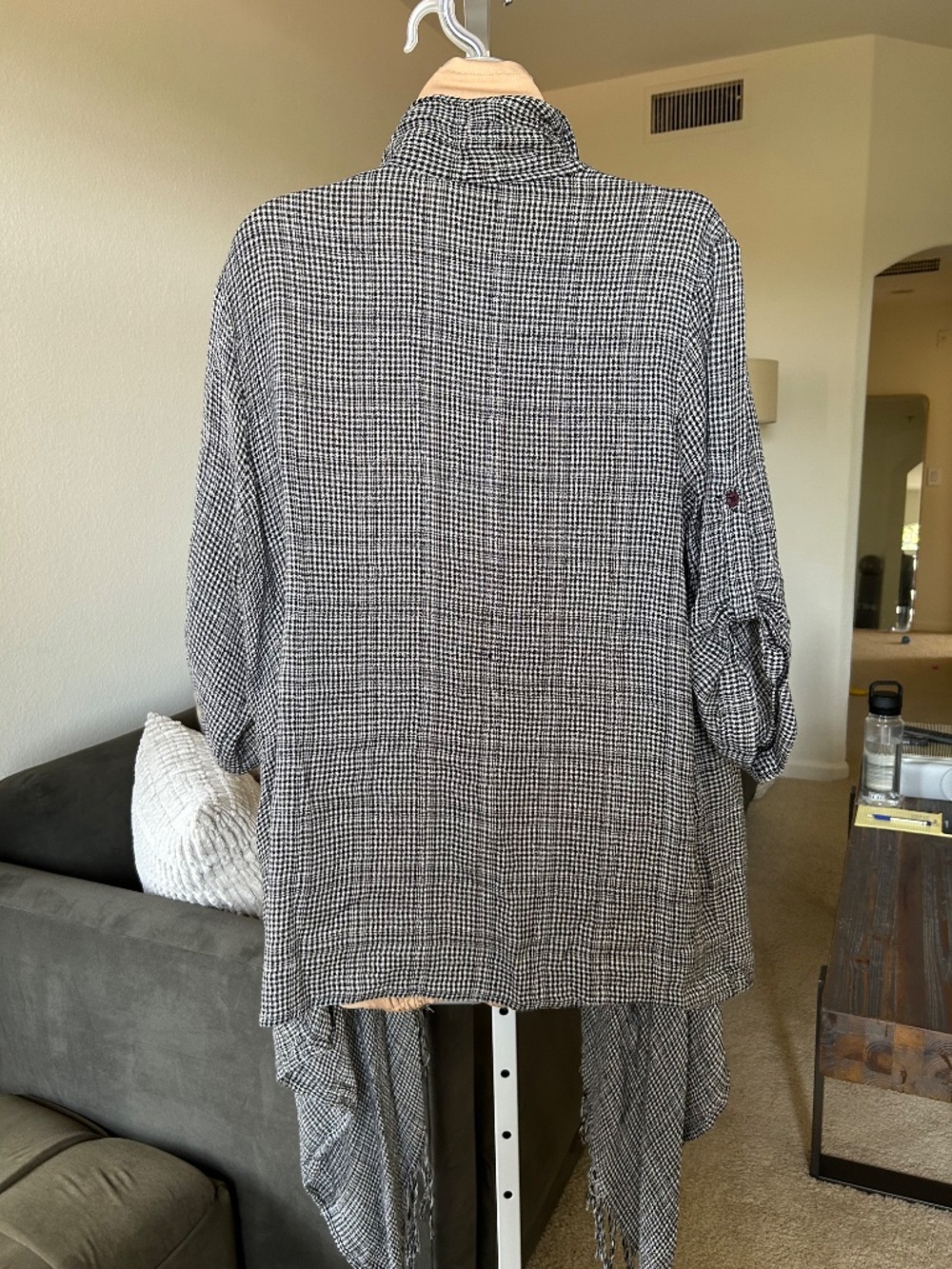 Plaid Black White Waterfall Fringe Front Jacket Role Tab Sleeves Size L GUC - Picture 4 of 10